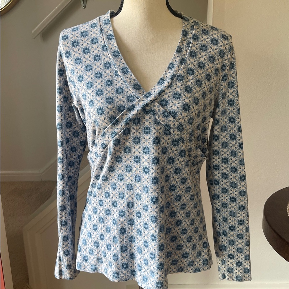 Ann Taylor Blue Floral V-Neck Long Sleeve Top Blue &Gray Pattern Size Large